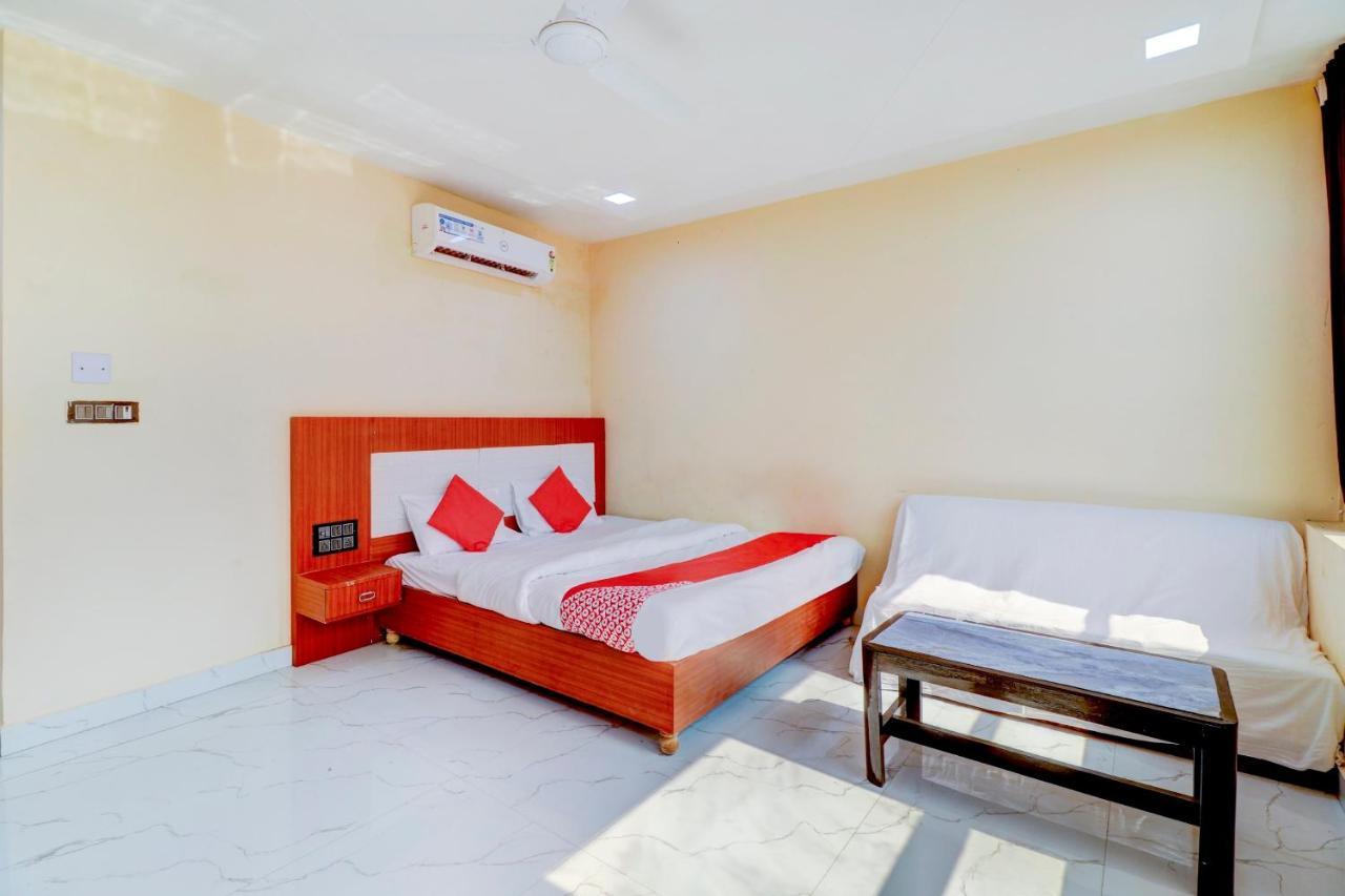 Oyo Flagship 73009 Hotel City Inn Dayal Bagh Exterior foto